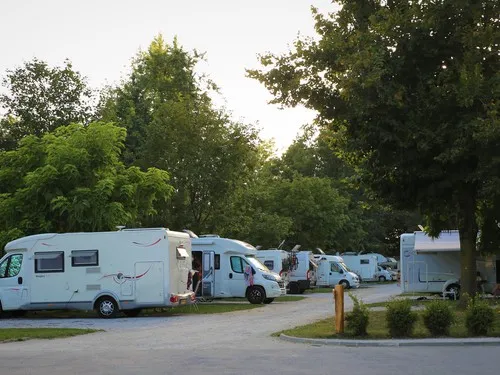 Ljubljana Resort Camping**** 8