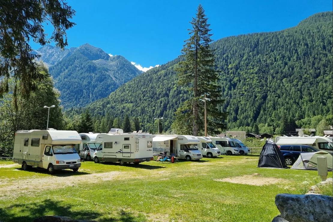 Macugnaga Natural Camping Sporting center 4