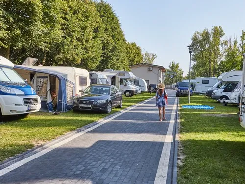 Metropolis Camping 6