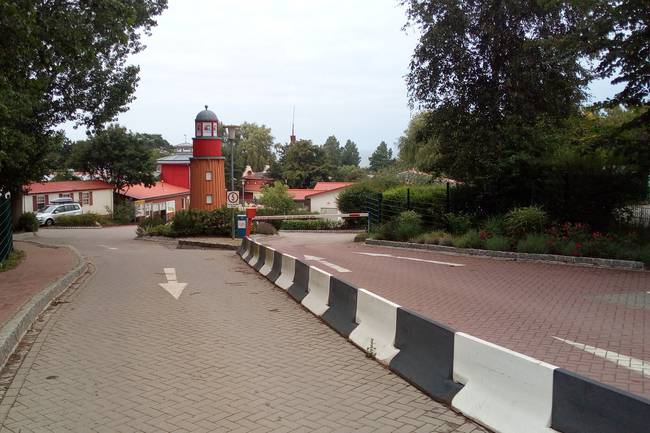Zufahrt mit Schranke