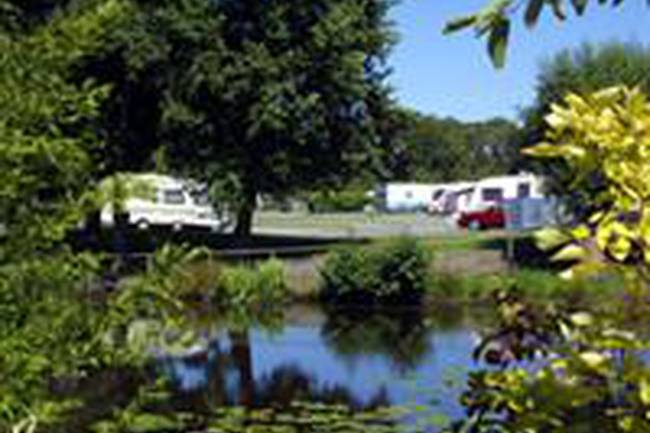 Oxon Hall Touring Park image 0