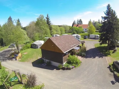 Rennsteig-Caravaning Valentinsteich 8