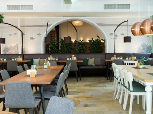 Schloss Helmsdorf OHG 7