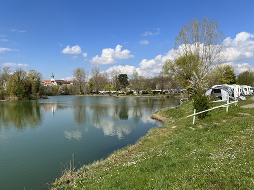 Camping am Hirschfeldsee – Sperrfechter Freizeitpark