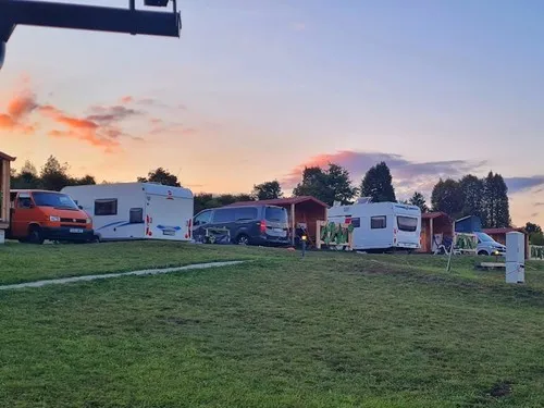 Camping & glamping The Sunrise Hill Pivka 5