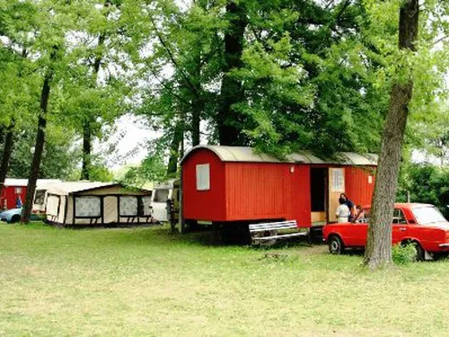 Tisza - tó Kemping 5