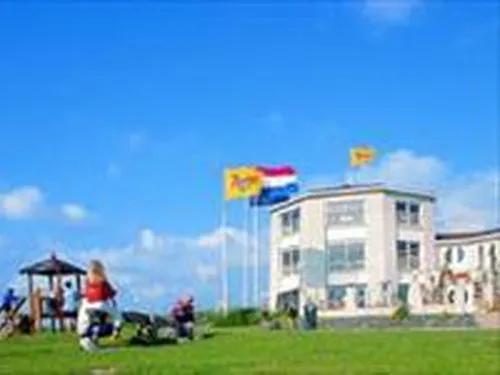 Vakantiepark & Camping Beach Resort 5
