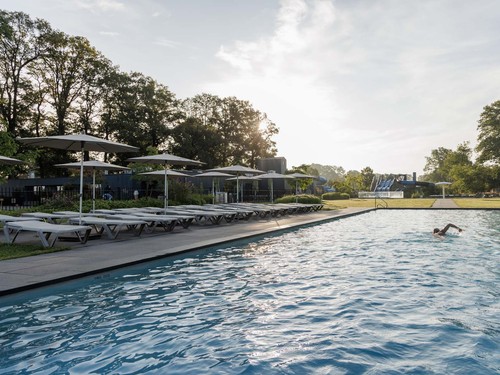 Vakantiepark De Twee Bruggen image 1