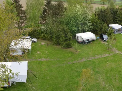 Wally's Bed & Breakfast/Minicamping 3