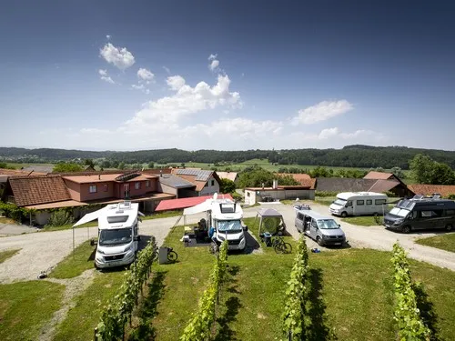 Winzerhof Camping Strablegg 6