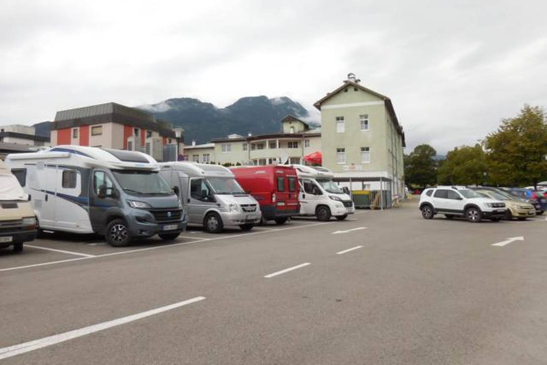 Wohnmobilstellplatz Kaiservilla 4