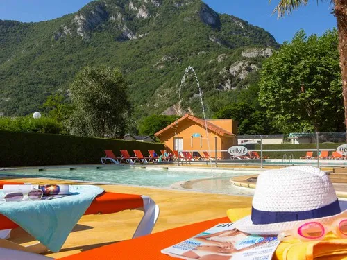 Yelloh! Village Le Pré Lombard 5