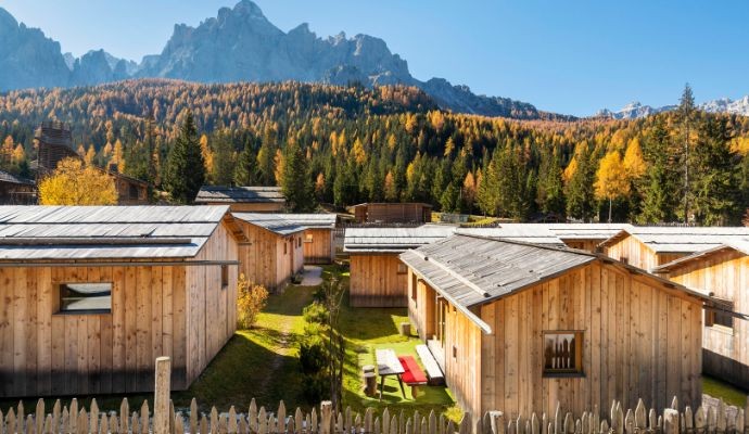 Camping mit Mobilheimen, Mobilheim, Mobilheime auf dem Campingplatz "Caravan Park Sexten" in Südtirol-Trentino, Italien