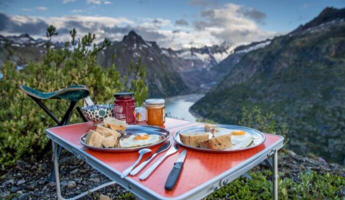 Kochen beim Camping, Möglichkeiten, Tipps und Vorteile, Campingküche