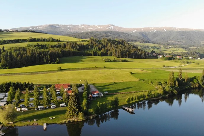 Camping am Badesee Wander - & Naturparkcampingalles