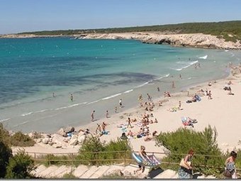 09-plage-sable-acces-direct.jpg