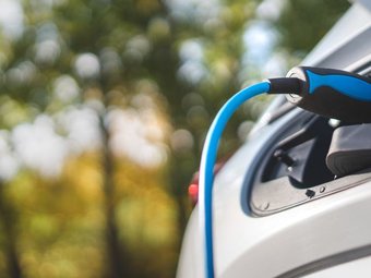 header e-auto