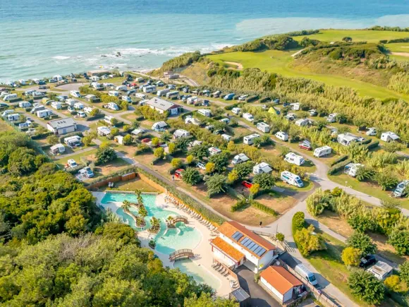 Camping Le Pavillon Royal: Naturcamping mit direktem Strandzugang - Magazin  - camping.info